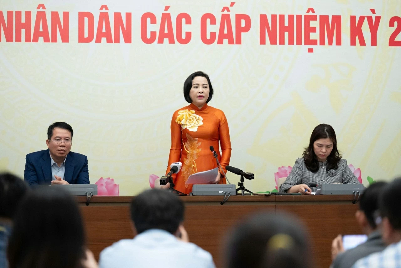 Phó Chủ tịch Quốc hội Nguyễn Thị Thanh: Hầu hết các địa phương đạt tỷ lệ cử tri bỏ phiếu trên 95%, nhiều tỉnh đạt tỷ lệ sát 100% Phó Chủ tịch Quốc hội Nguyễn Thị Thanh: Hầu hết các địa phương đạt tỷ lệ cử tri bỏ phiếu trên 95%, nhiều tỉnh đạt tỷ lệ sát 100%