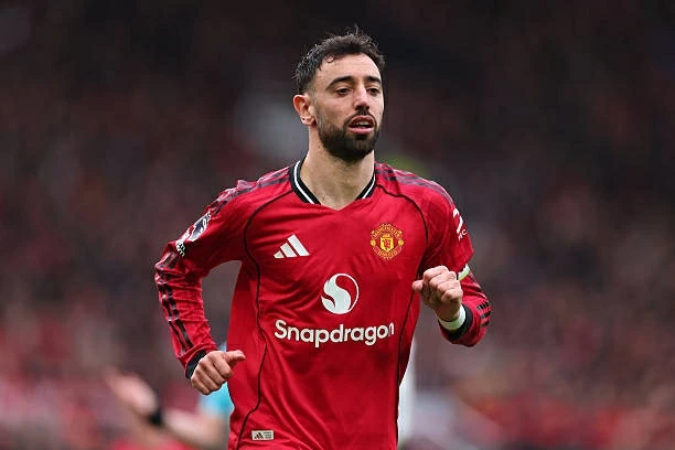 Bruno Fernandes phá kỷ lục kiến tạo ở Man Utd Bruno Fernandes phá kỷ lục kiến tạo ở Man Utd