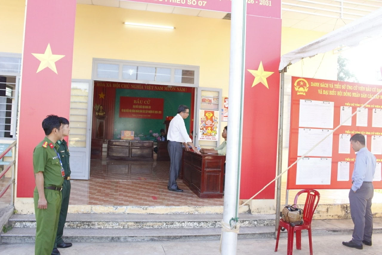 Tỉnh Đồng Nai: Rộn ràng ngày hội bầu cử tại ấp 7, xã Lộc Thạnh Tỉnh Đồng Nai: Rộn ràng ngày hội bầu cử tại ấp 7, xã Lộc Thạnh