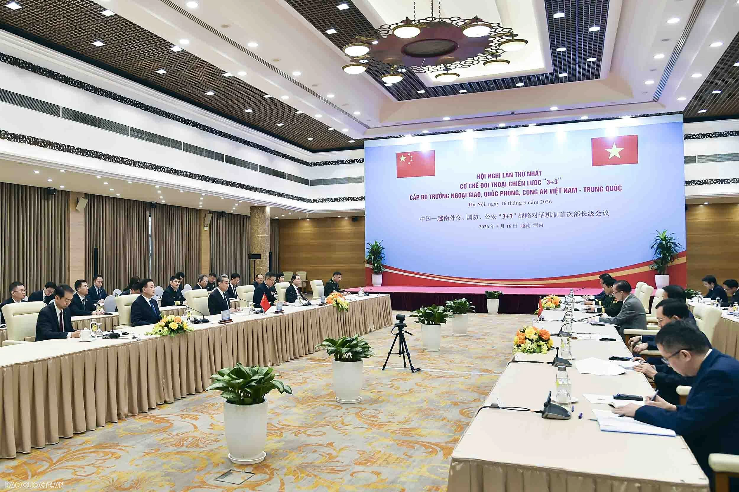 Hội nghị lần thứ nhất cơ chế đối thoại chiến lược “3+3” cấp Bộ trưởng Việt Nam-Trung Quốc Hội nghị lần thứ nhất cơ chế đối thoại chiến lược '3+3' cấp Bộ trưởng Việt Nam-Trung Quốc
