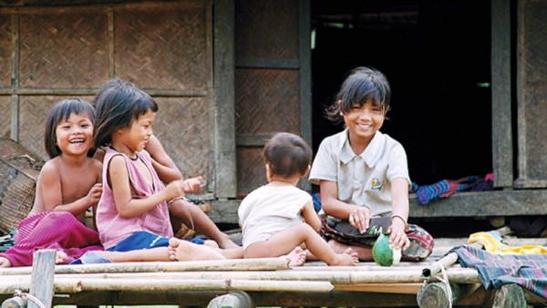 Promoting social welfare to ensure people's right to enjoy development achievements