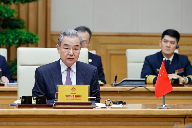 Thủ tướng Phạm Minh Chính tiếp các Bộ trưởng Ngoại giao, Quốc phòng và Công an Trung Quốc