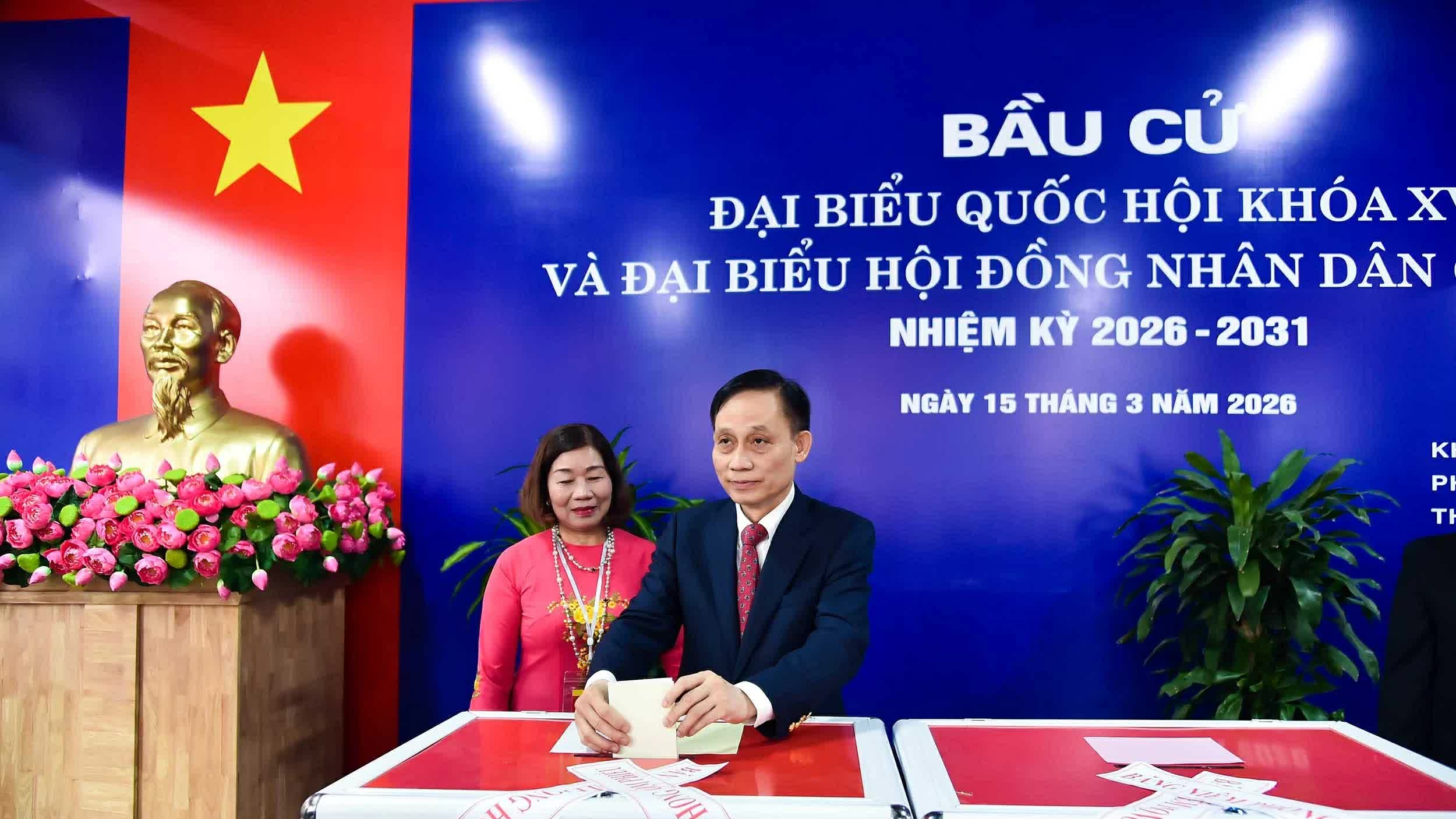 Đóng góp vào thành công của ngày hội lớn