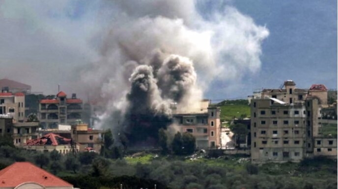 Xung đột Trung Đông: Israel không kích quy mô lớn vào thủ đô của Iran và Lebanon, Đại sứ quán Mỹ tại Iraq bị tấn công