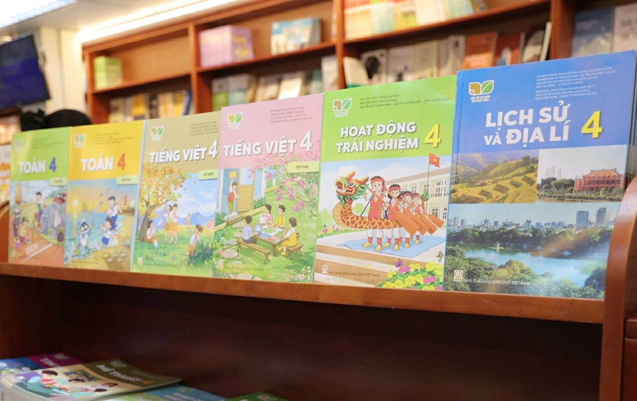 15. Số 12. Chung tay kiến tạo hệ sinh thái giáo dục số