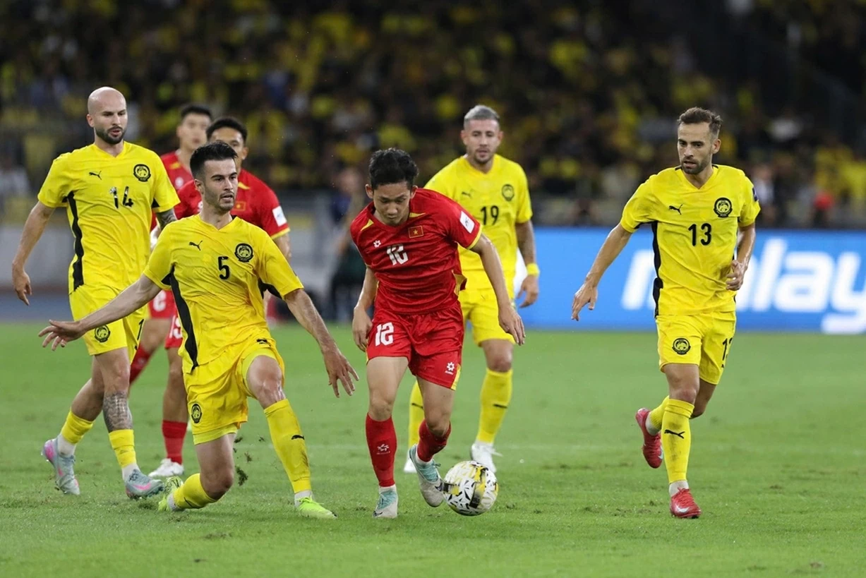 AFC chính thức phạt nặng Malaysia, Việt Nam hưởng lợi