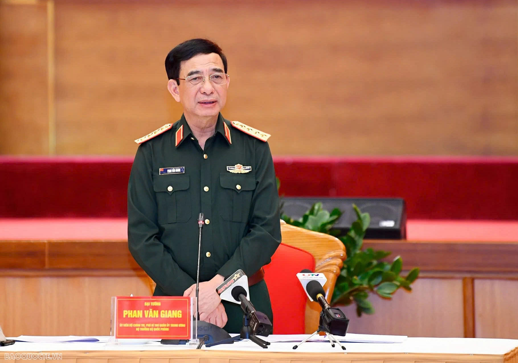 Đại tướng Phan Văn Giang làm việc với Ban Thường vụ Tỉnh ủy Quảng Ninh