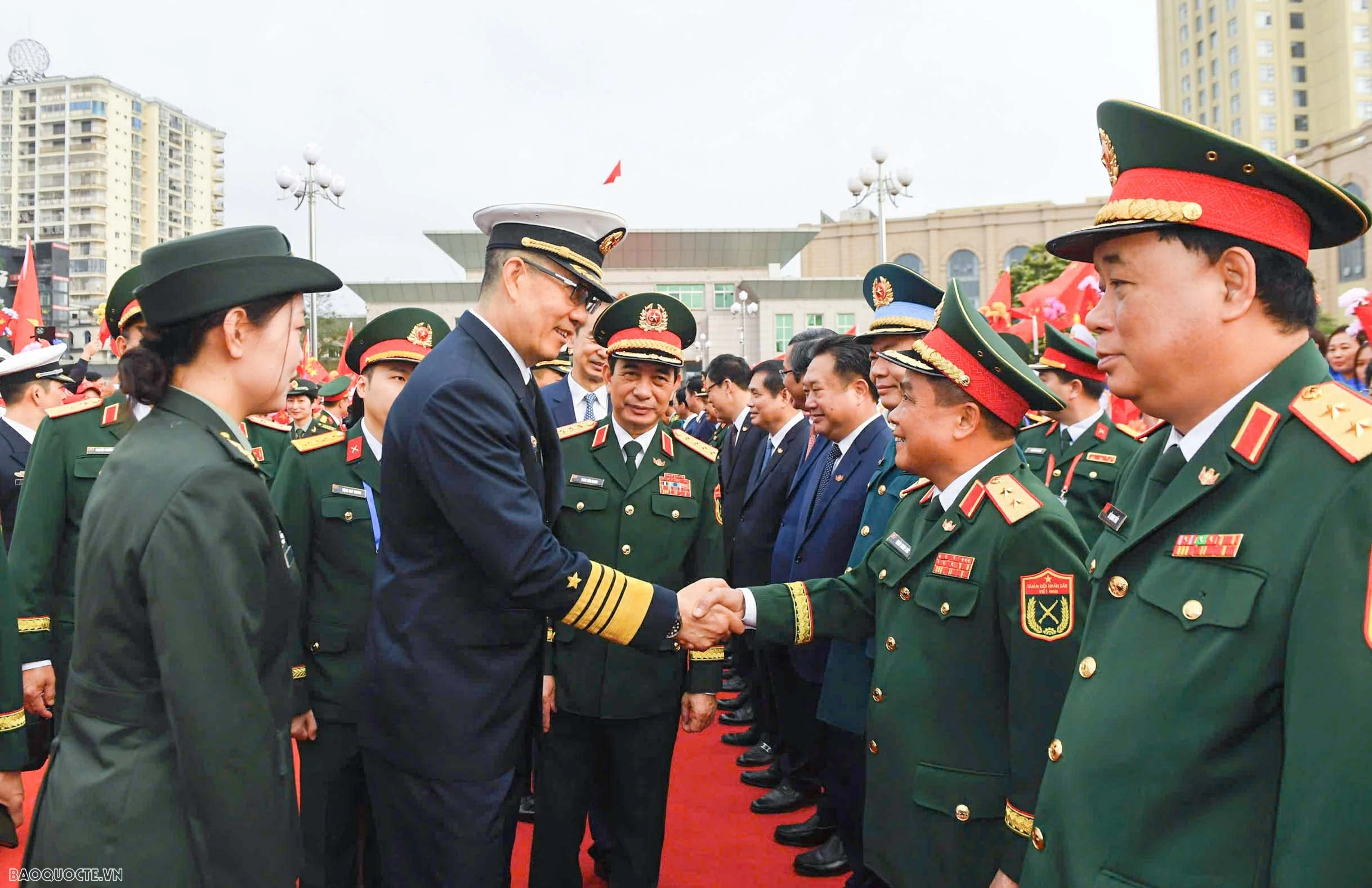 Bộ trưởng Quốc phòng Việt Nam-Trung Quốc gặp nhau tại biên giới