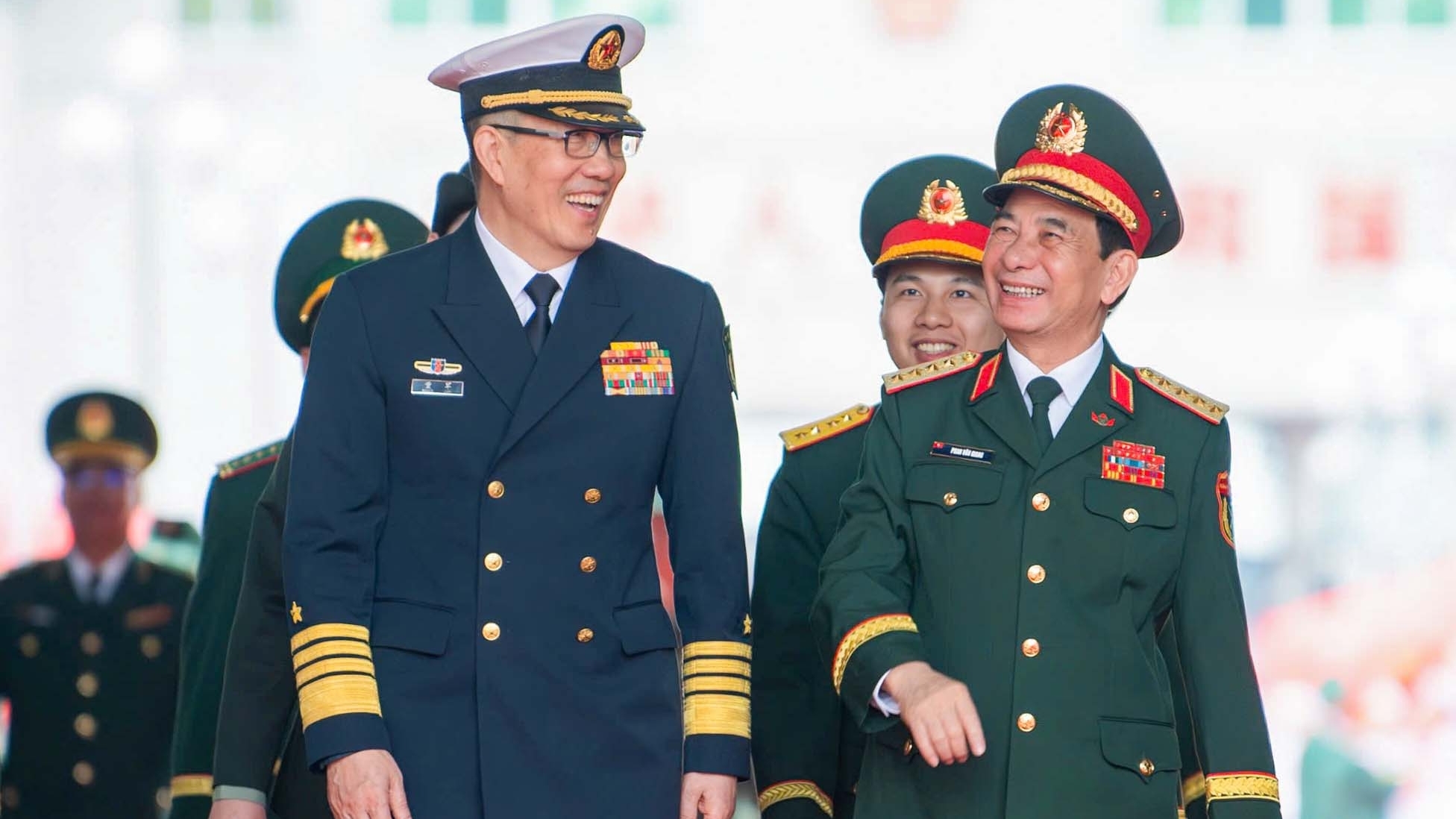 Bộ trưởng Quốc phòng Việt Nam-Trung Quốc gặp nhau tại biên giới