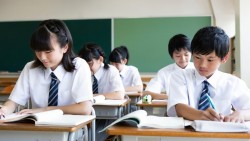 Nhật Bản noi gương Australia cấm trẻ em sử dụng mạng xã hội?