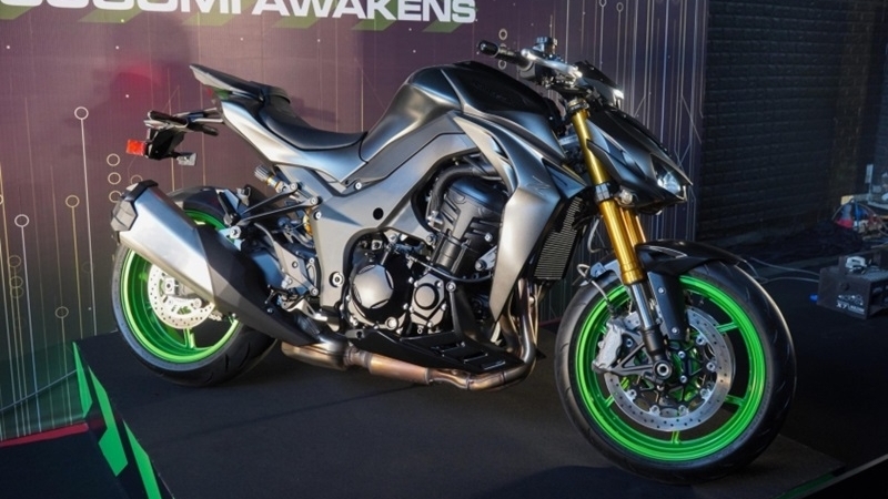 Xe mô tô Kawasaki Z1100 SE ABS ra mắt tại Việt Nam, giá 409 triệu đồng