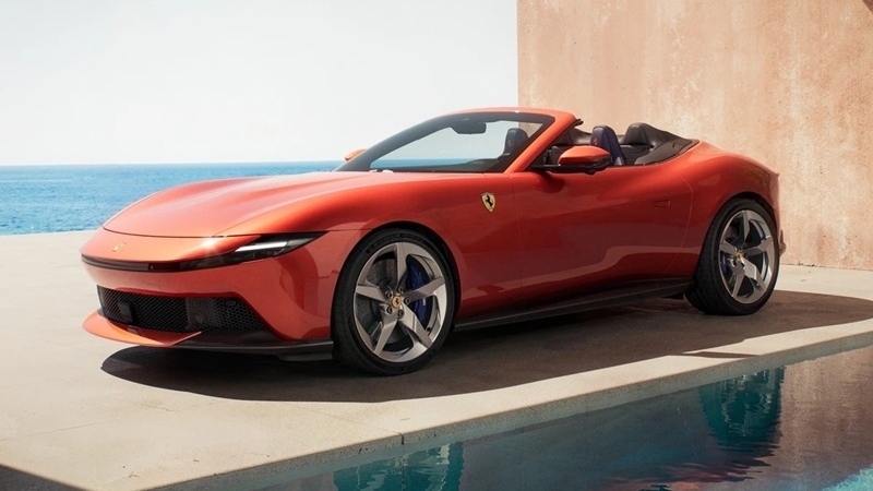 Cận cảnh siêu xe Ferrari Amalfi Spider: Tuyệt phẩm mui trần 4 chỗ vừa trình làng