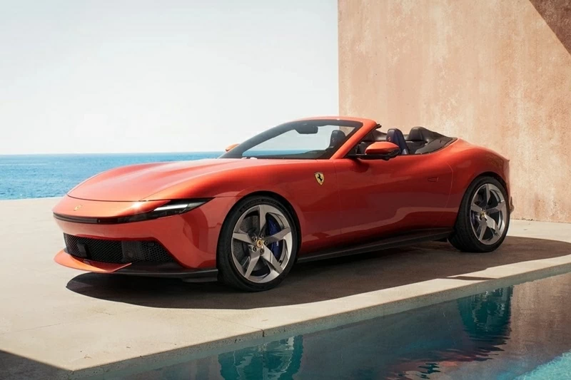 Sự xuất hiện của Ferrari Amalfi Spider đánh dấu bước bổ sung đáng chú ý trong danh mục của thương hiệu “ngựa chồm”.