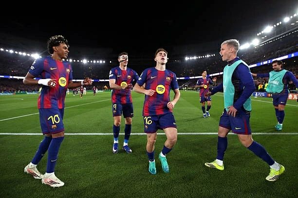 Lewandowski, Fermin Lopez và Yamal cùng phá kỷ lục UEFA Chamions League