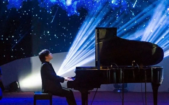 Nghệ sĩ piano Lưu Hồng Quang trở lại quê hương với ‘Thanh âm vượt tầng’