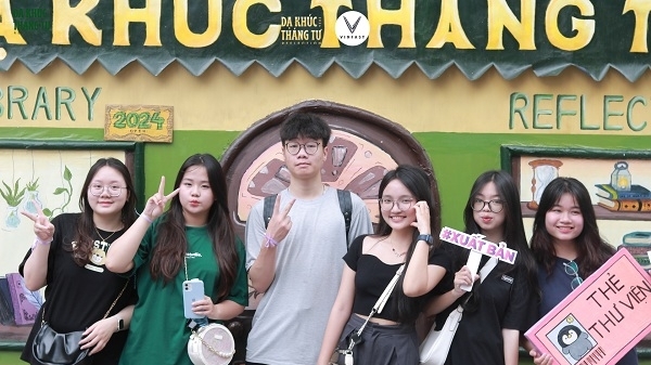 ‘Dạ khúc tháng Tư’ - Lan tỏa văn hóa đọc đến học sinh, sinh vien