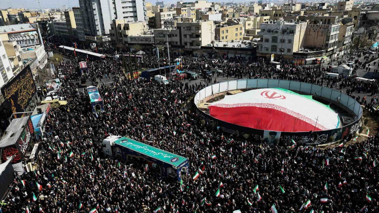 Cáo buộc Israel tấn công mỏ khí, Iran phóng tên lửa vào các cơ sở năng lượng tại Qatar và Saudi Arabia