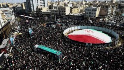 Cáo buộc Israel tấn công mỏ khí, Iran phóng tên lửa vào các cơ sở năng lượng tại Qatar và Saudi Arabia