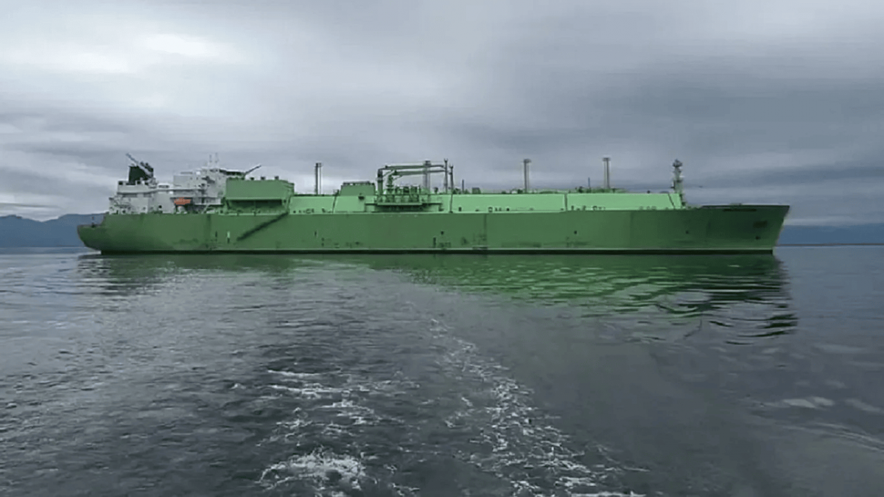 Tàu chở khí Nga trôi dạt ở Địa Trung Hải, tiềm ẩn nguy cơ gây thảm họa