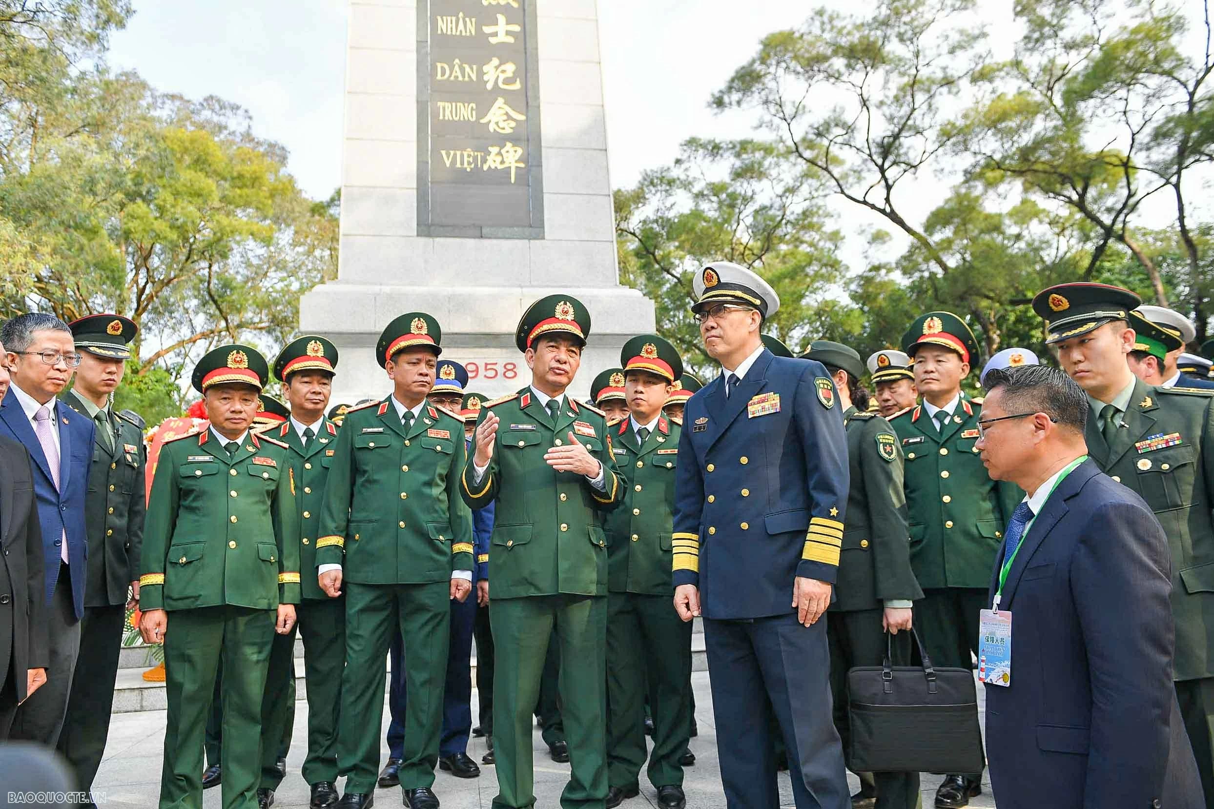 Giao lưu biên giới Việt Nam Trung Quốc tại Trung Quốc