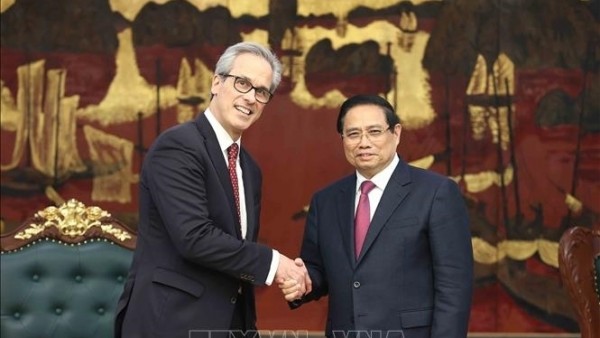 Prime Minister Pham Minh Chinh receives EU Inspection delegation on combating IUU fishing