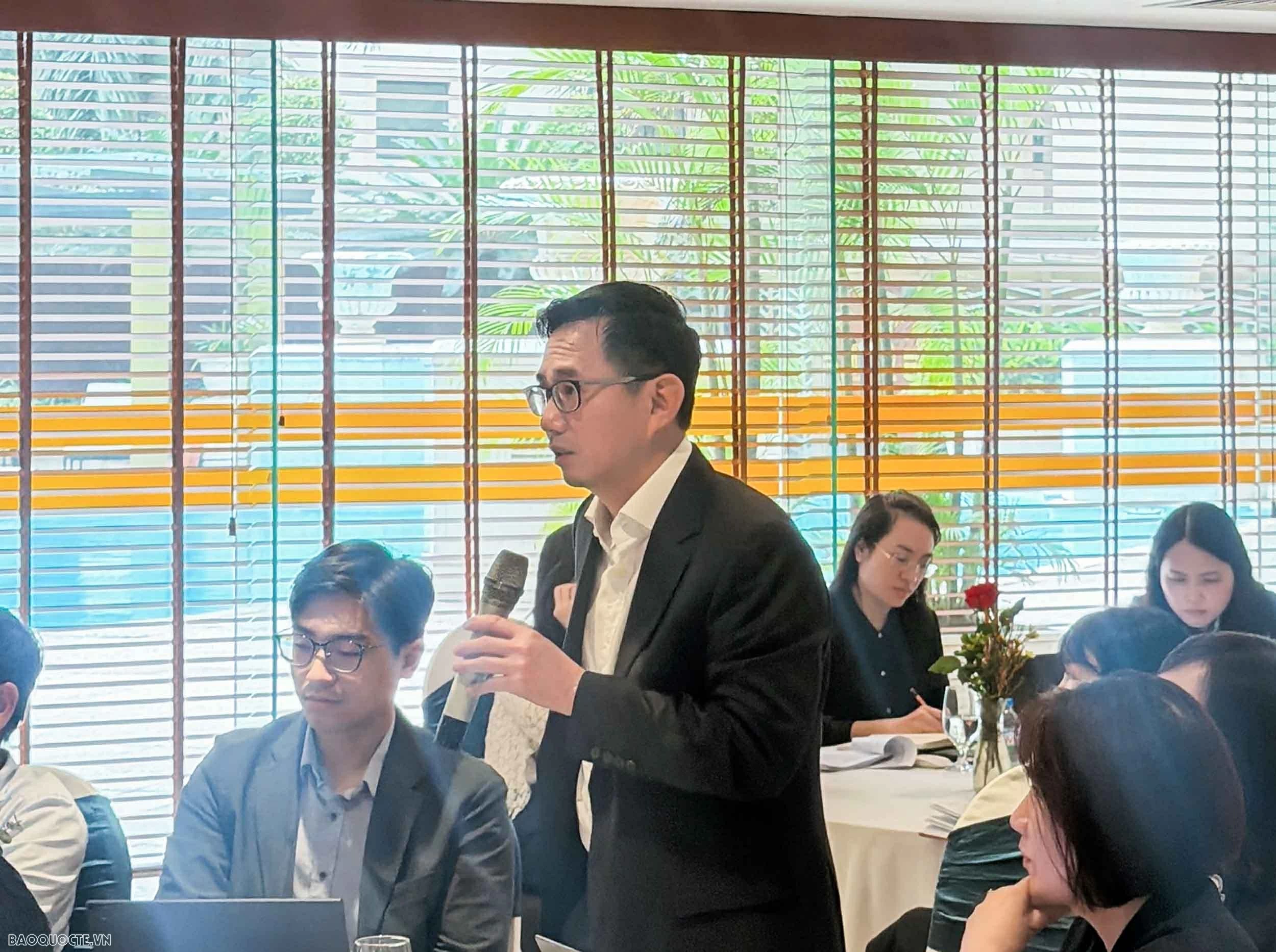 Chuẩn hóa vị trí việc làm: Bước đi nền tảng nâng cao hiệu quả công vụ ngành Ngoại giao Chuẩn hóa vị trí việc làm: Bước đi nền tảng nâng cao hiệu quả công vụ ngành Ngoại giao