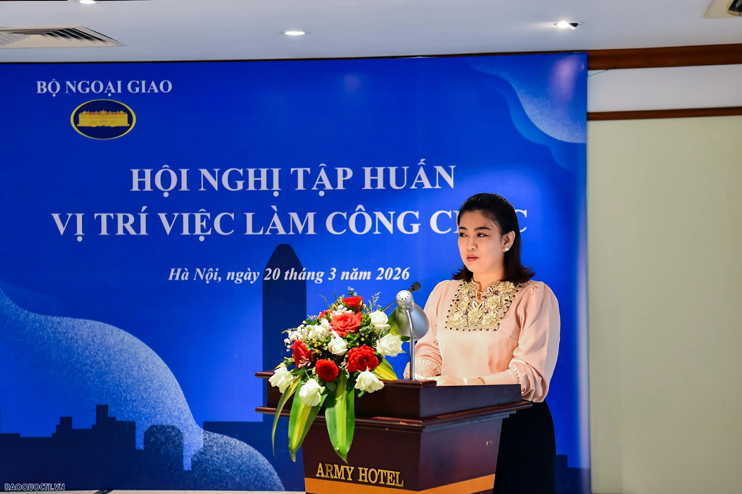 Chuẩn hóa vị trí việc làm: Bước đi nền tảng nâng cao hiệu quả công vụ ngành Ngoại giao Chuẩn hóa vị trí việc làm: Bước đi nền tảng nâng cao hiệu quả công vụ ngành Ngoại giao