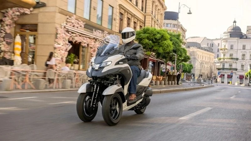 Yamaha Tricity 300 2026 là mẫu xe đầu tiên của hãng được trang bị túi khí cho người lái.