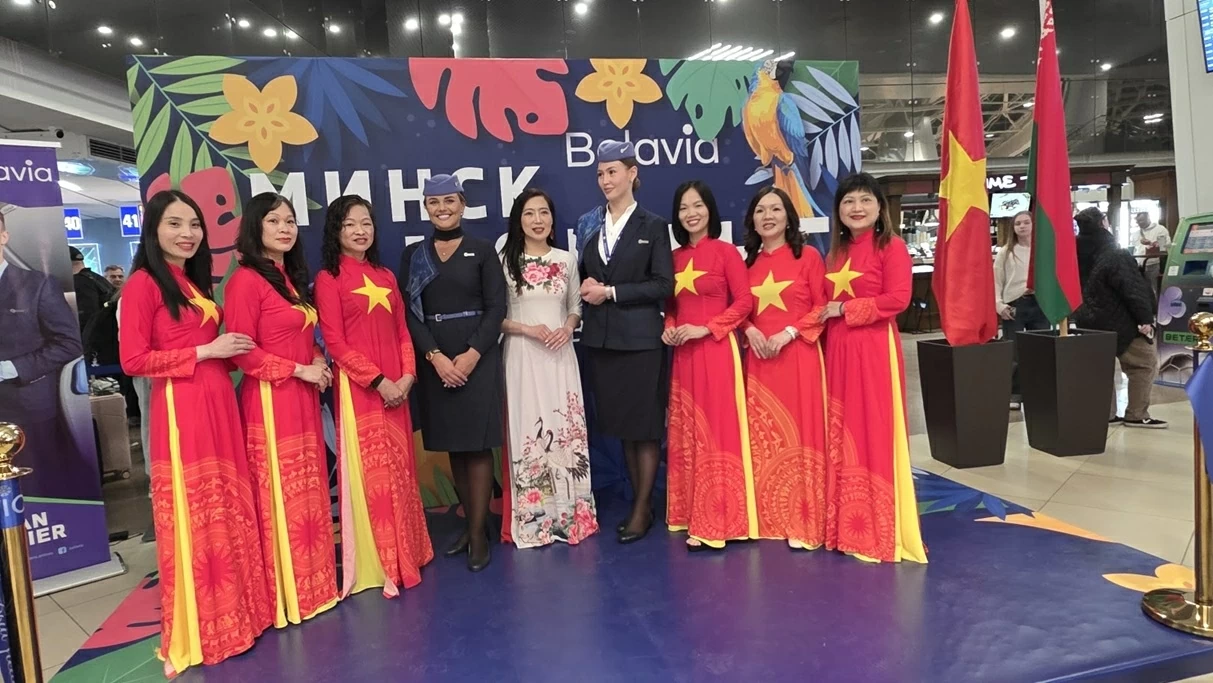 Khai trương đường bay thường xuyên đầu tiên kết nối Belarus và Việt Nam Khai trương đường bay thường xuyên đầu tiên kết nối Belarus và Việt Nam