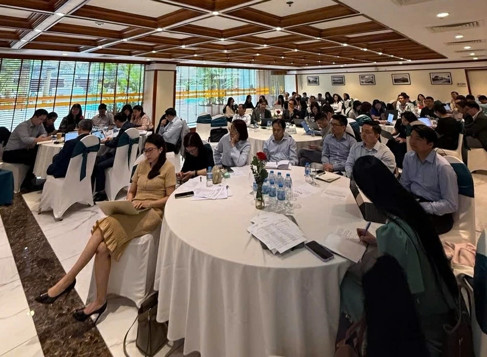 Chuẩn hóa vị trí việc làm: Bước đi nền tảng nâng cao hiệu quả công vụ ngành Ngoại giao Chuẩn hóa vị trí việc làm: Bước đi nền tảng nâng cao hiệu quả công vụ ngành Ngoại giao