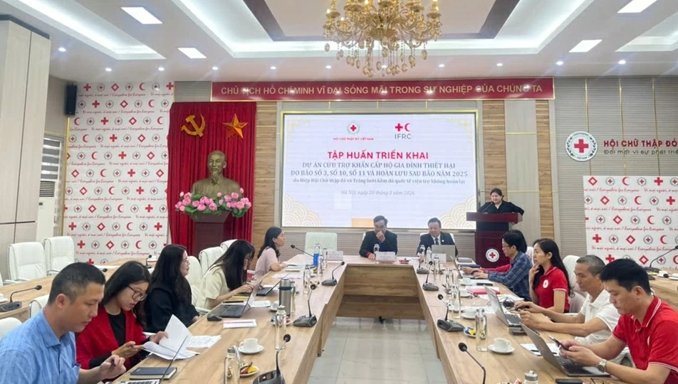 cứu trợ vùng lũ