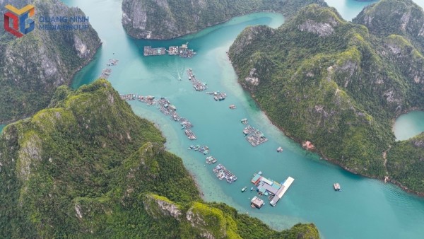 Cua Van Fishing Village in Ha Long Bay draws visitors with unique culture and floating life