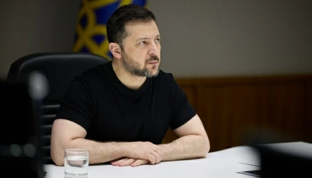 Ukraine cảnh báo điều nguy hiểm, thúc giục Mỹ đưa ra một lời ước định rõ ràng cho hòa đàm ba bên với Nga Ukraine cảnh báo điều nguy hiểm, thúc giục Mỹ đưa ra một lời ước định rõ ràng cho hòa đàm ba bên với Nga