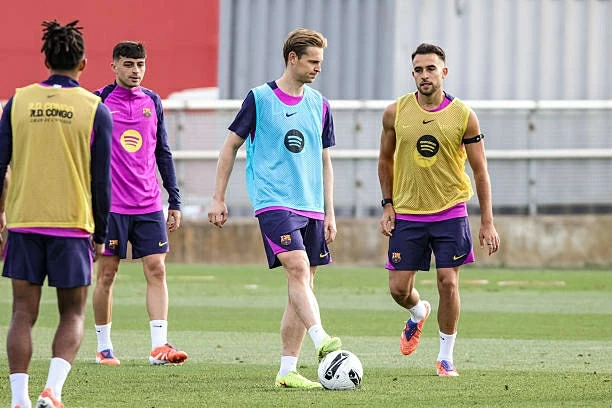 De Jong, Kounde, Balde và Eric Garcia sẵn sàng sau loạt trận quốc tế. (Nguồn: Getty Images) De Jong, Kounde, Balde và Eric Garcia sẵn sàng sau loạt trận quốc tế. (Nguồn: Getty Images)