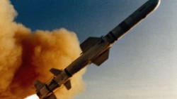 Mỹ đang tụt hậu trong cuộc chạy đua vũ trang siêu thanh - Tên lửa mới đáng sợ của Trung Quốc là bằng chứng