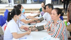 Đề xuất lộ trình khám sức khỏe định kỳ miễn phí cho người dân