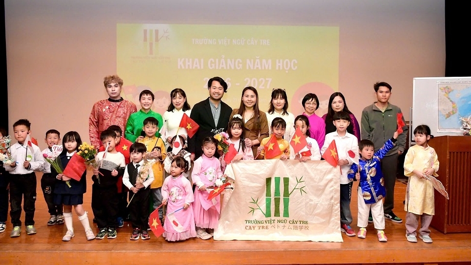 Khai giảng năm học mới ở Trường Việt ngữ Cộng đồng Cây Tre