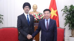 Ủy viên Trung ương Đảng, Thứ trưởng Ngoại giao Nguyễn Mạnh Cường tiếp Đại sứ Singapore