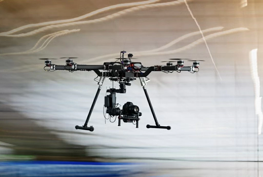 Chiến tranh không tiếng súng: Công nghệ điện tử và AI đang thay đổi chiến trường như thế nào?