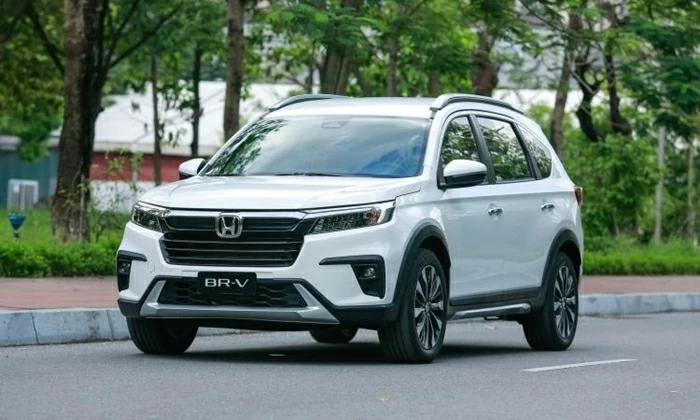 Honda BR-V cũng quay trở lại cuộc đua với mức hỗ trợ lệ phí trước bạ tương đương 31,5 – 35 triệu đồng.