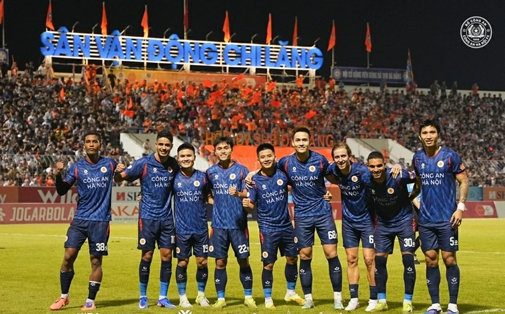 Đánh bại CLB Đà Nẵng, CAHN xây chắc ngôi đầu V-League Đánh bại CLB Đà Nẵng, CAHN xây chắc ngôi đầu V-League