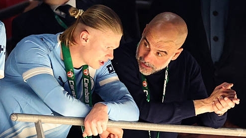 Vượt 3 huyền thoại, HLV Pep lập kỷ lục vô địch Carabao Cup