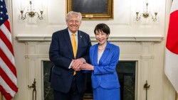 Ảnh ấn tượng: Nhật Bản tin tưởng vai trò của Mỹ trong một vấn đề, Ngoại trưởng các nước Arab cảnh báo Iran, loạt quan chức tình báo tham gia điều trần