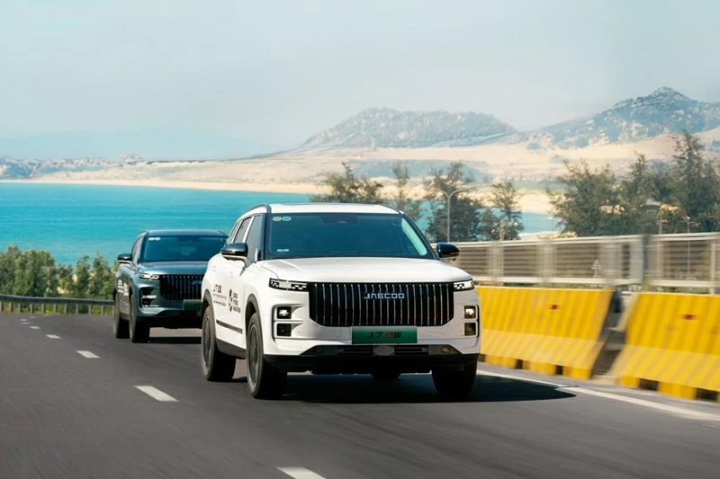 Jaecoo J7 phiên bản PHEV chỉ tiêu thụ dưới 4 lít xăng/100km.