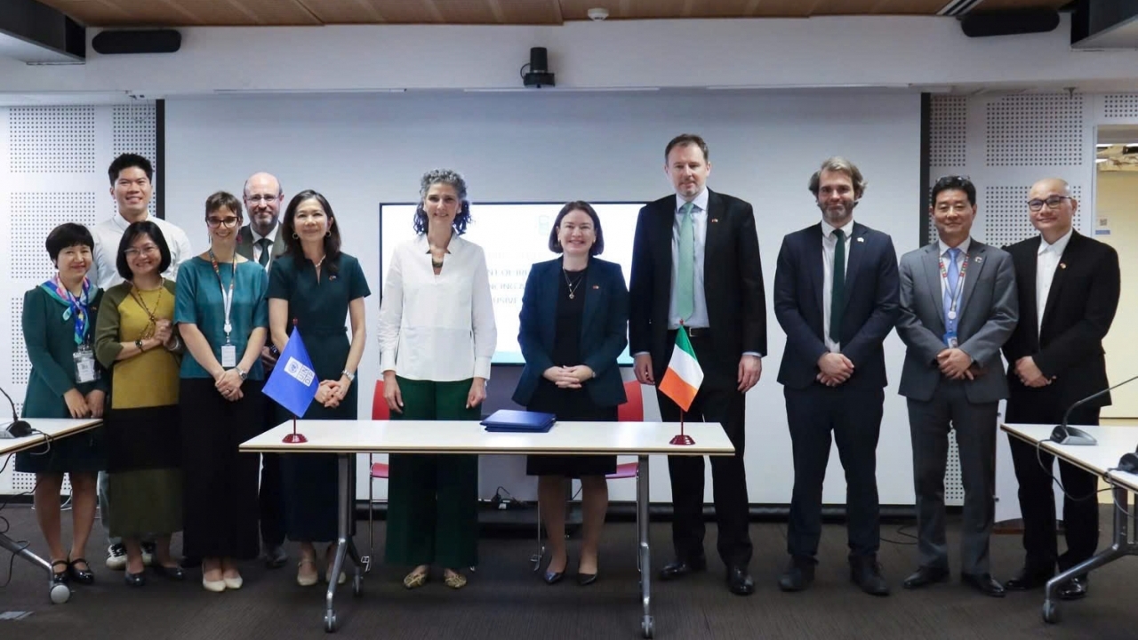 Quốc vụ khanh Ireland công bố khoản tài trợ 400.000 Euro cho UNDP Việt Nam