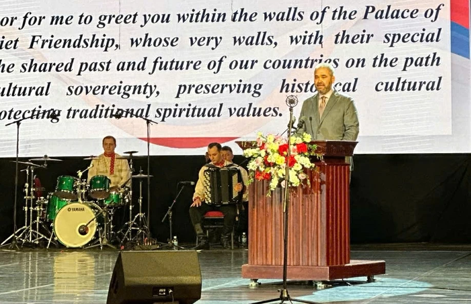 Thủ đô Hà Nội rộn ràng khai màn Những ngày văn hóa Nga Thủ đô Hà Nội rộn ràng khai màn Những ngày văn hóa Nga