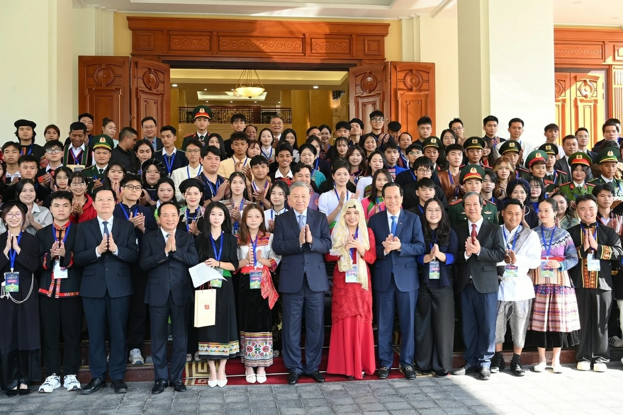 Thanh niên với tương lai đất nước