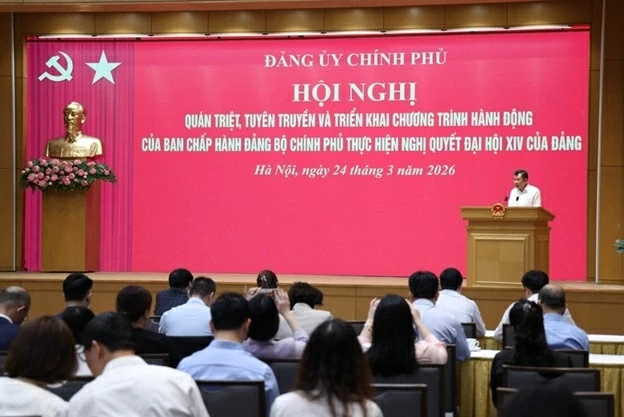 Toàn cảnh Lễ phát động Đảng bộ Chính phủ phát động Cuộc thi chính luận bảo vệ nền tảng tư tưởng của Đảng, quán triệt Chương trình hành động thực hiện Nghị quyết Đại hội XIV