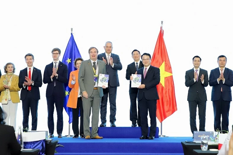 Việt Nam - EU Việt Nam - EU