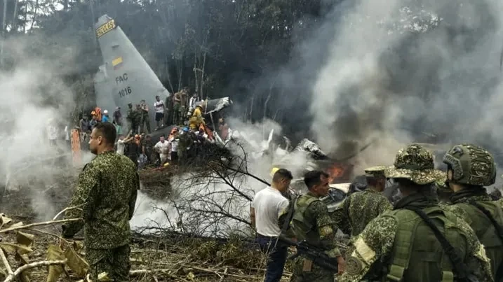 Rơi máy bay quân sự tại Colombia, hàng chục người thiệt mạng
